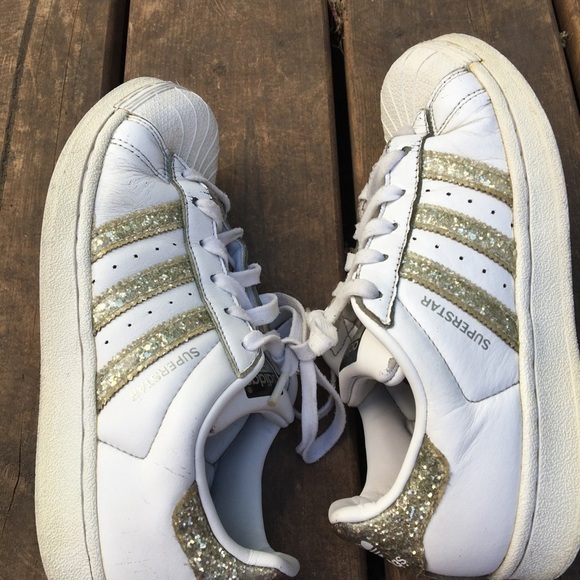 Adidas superstar shoes​​​​​​ - Picture 2 of 8